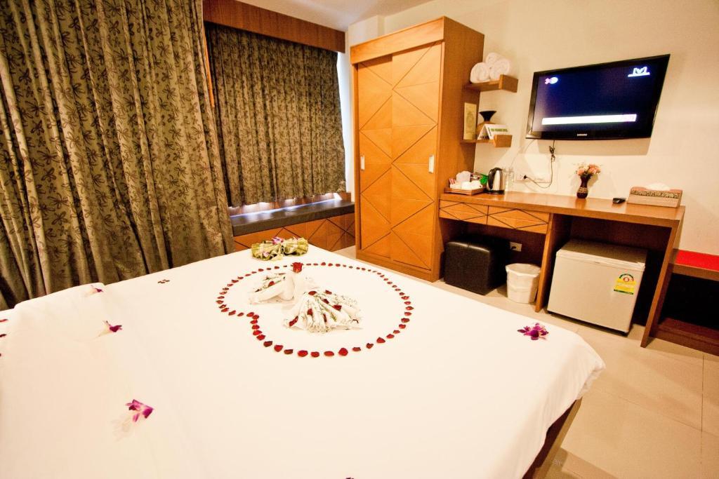 The Chambre Patong Экстерьер фото