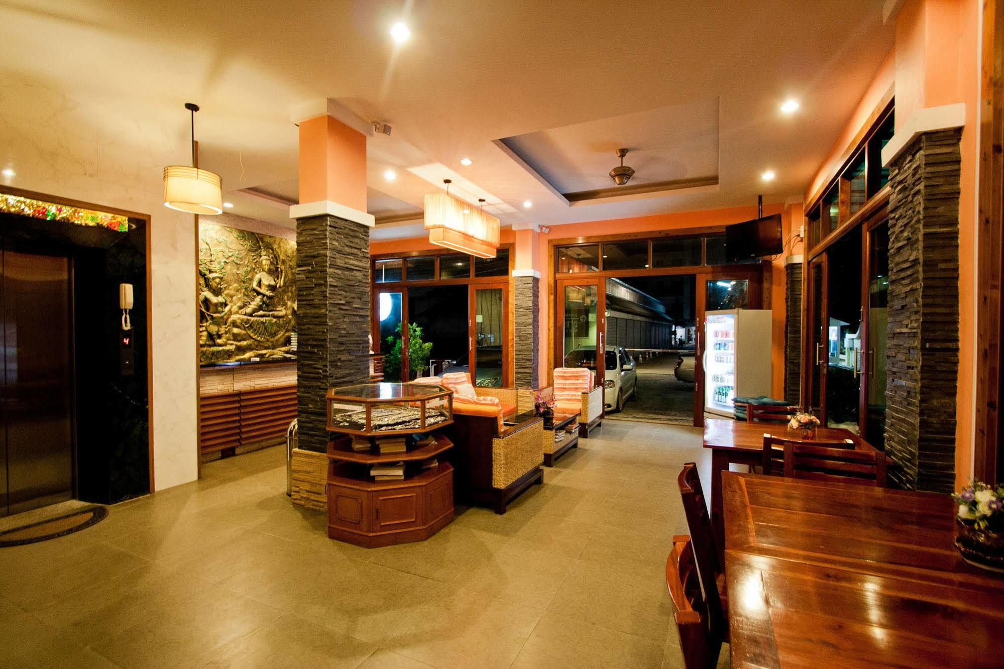 The Chambre Patong Экстерьер фото